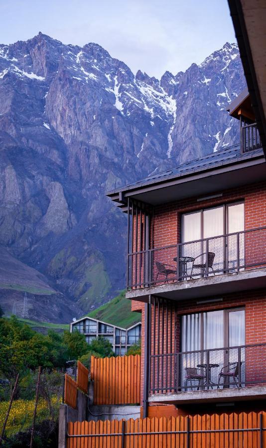 Devdaraki Apartments Kazbegi Bagian luar foto