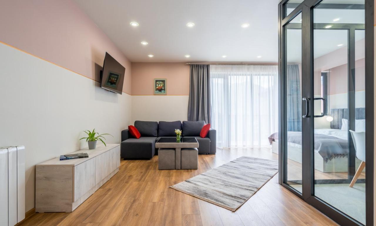 Devdaraki Apartments Kazbegi Bagian luar foto