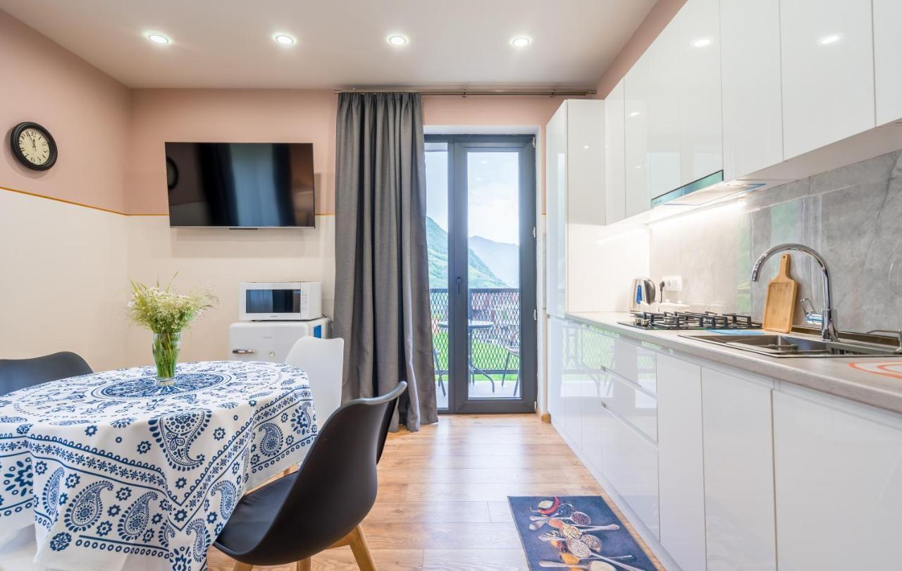 Devdaraki Apartments Kazbegi Bagian luar foto